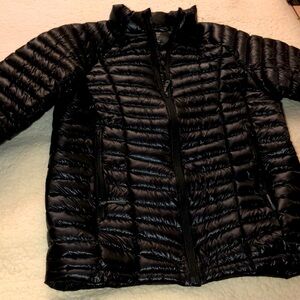 Mountain Hardware Down puffy jacket
